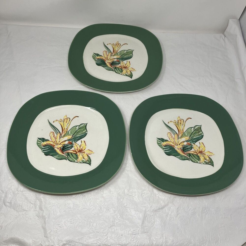 3 Day Lily Conversation By Taylor Smith & Taylor Dinner Plate Lot 10-3/8”